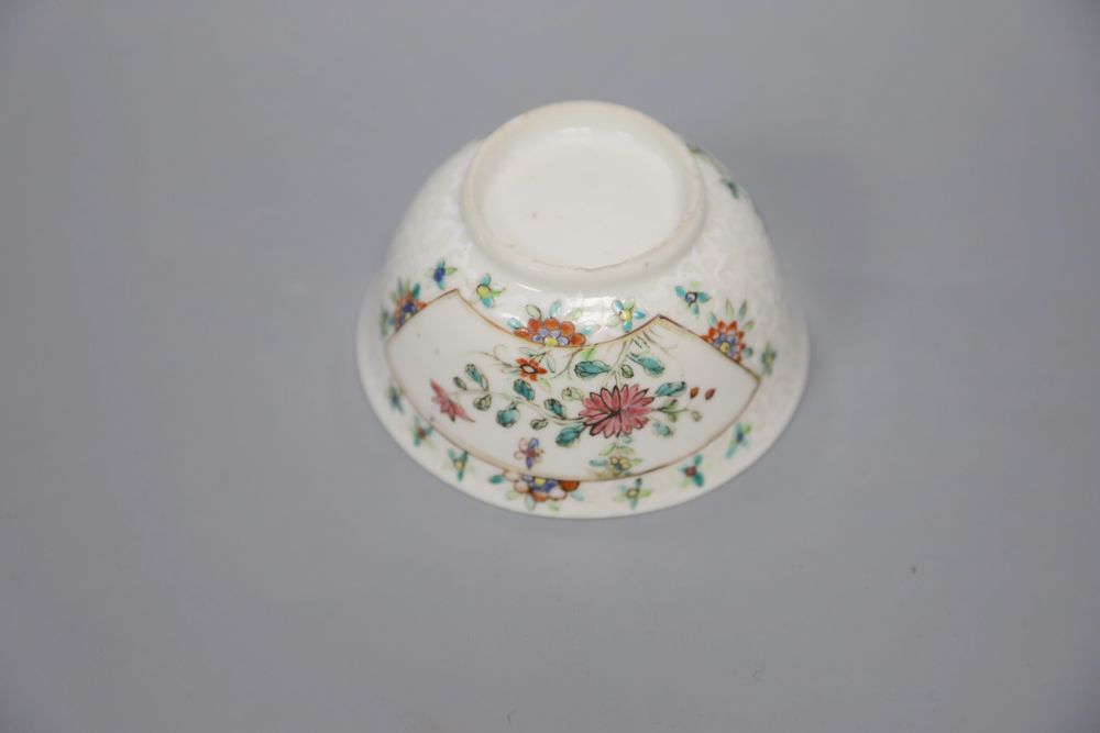 A rare Chinese famille rose and bianco sopra bianco tea bowl, Qianlong period, diameter 8cm